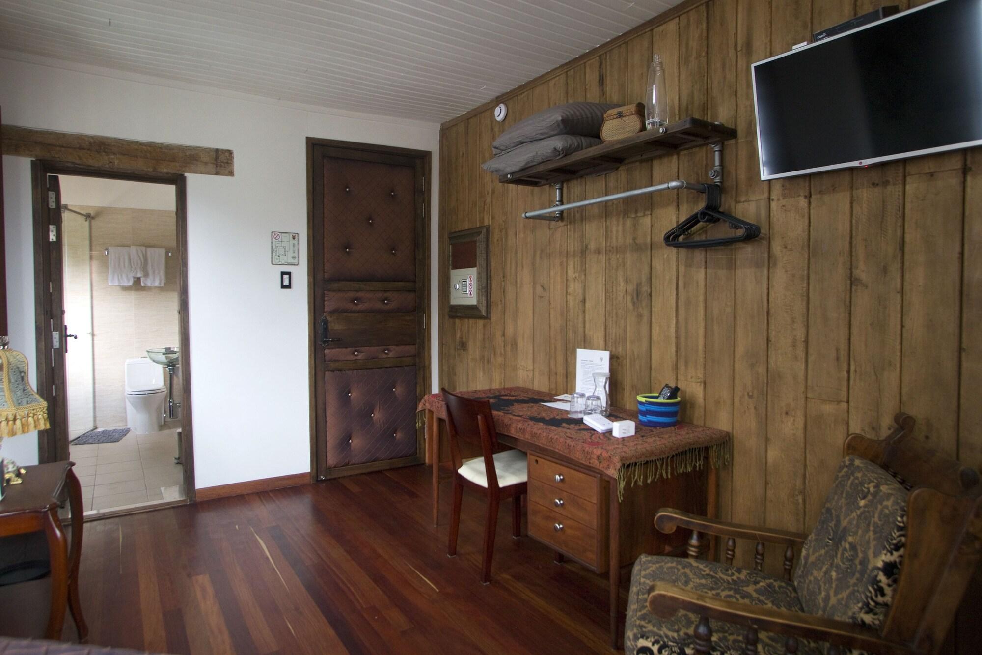 Bogota Bed & Breakfast Inn ภายนอก รูปภาพ