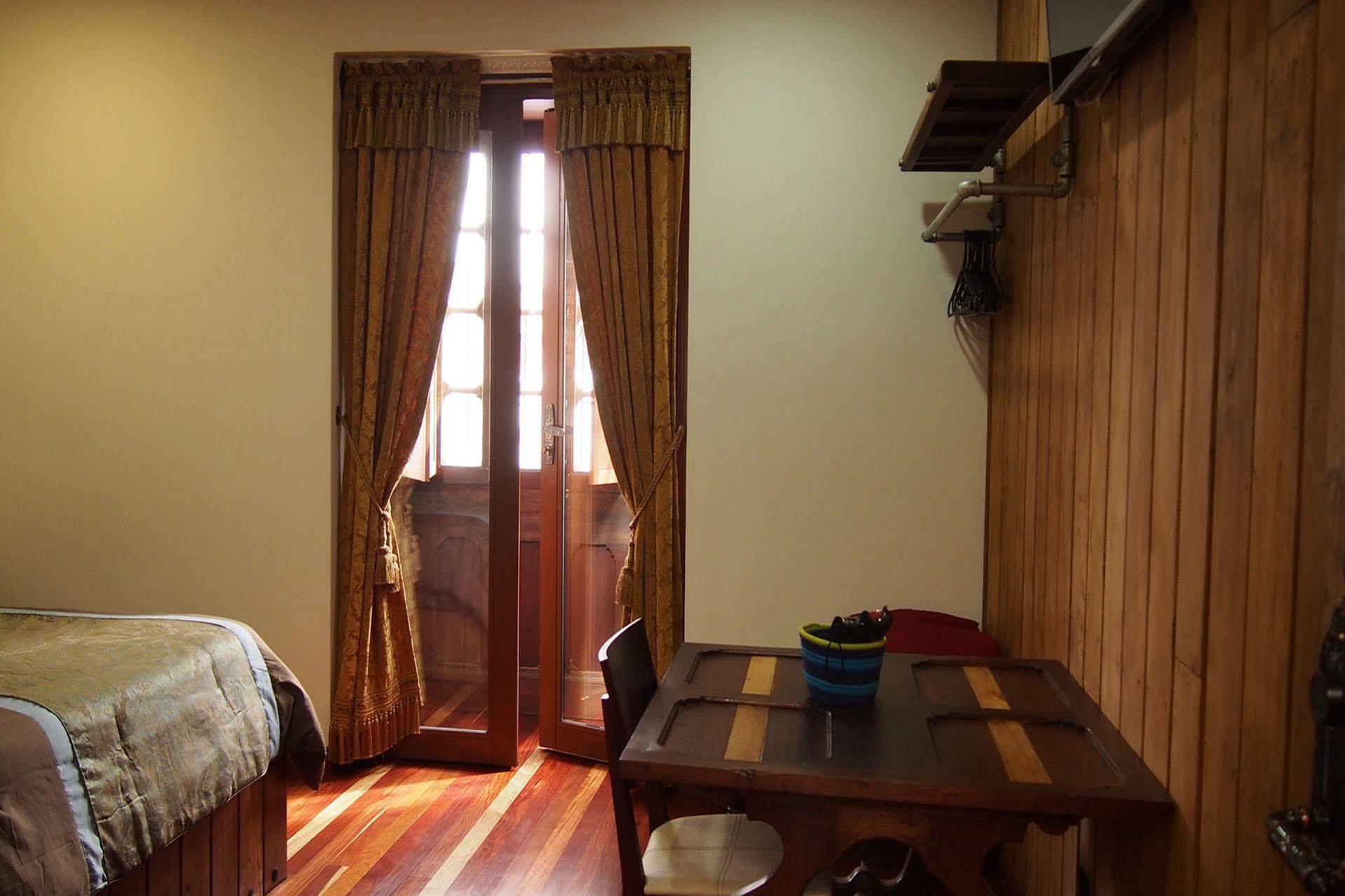Bogota Bed & Breakfast Inn ภายนอก รูปภาพ