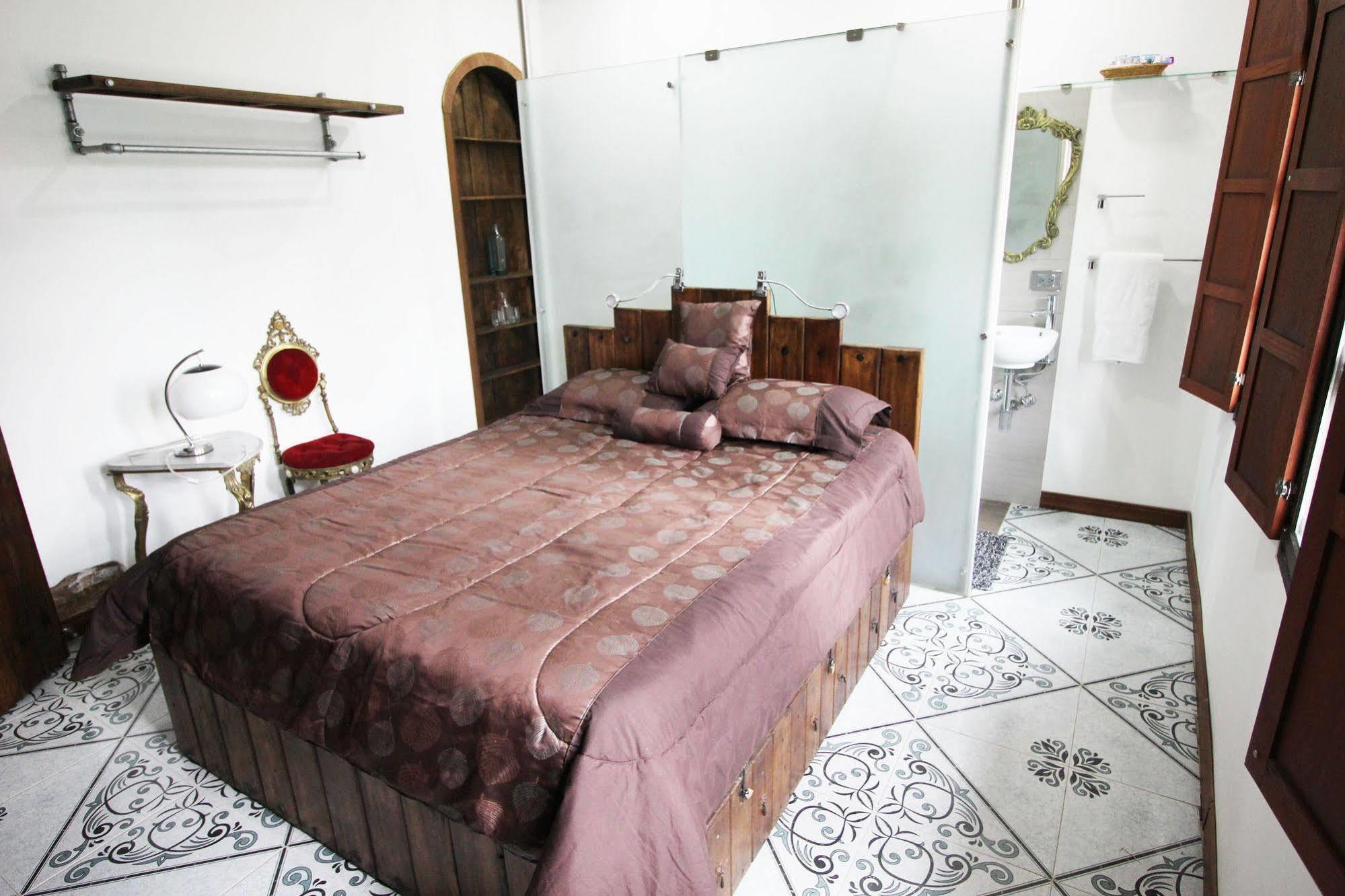Bogota Bed & Breakfast Inn ภายนอก รูปภาพ
