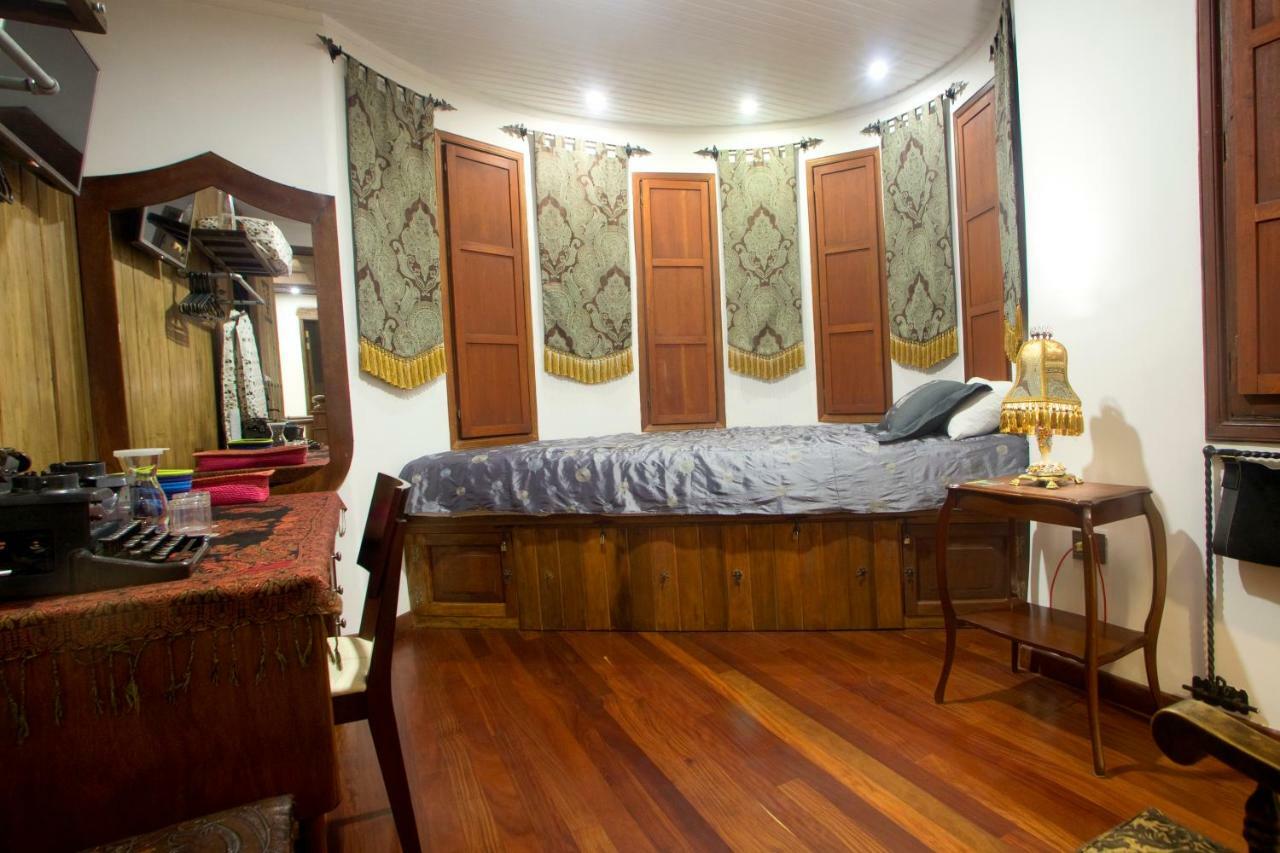 Bogota Bed & Breakfast Inn ภายนอก รูปภาพ